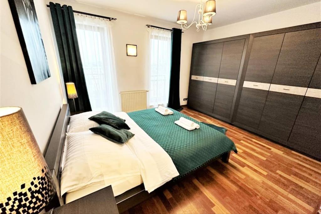 Exclusive Penthouse Near Citycenter 120M2 +Netflix Krasków Exterior foto