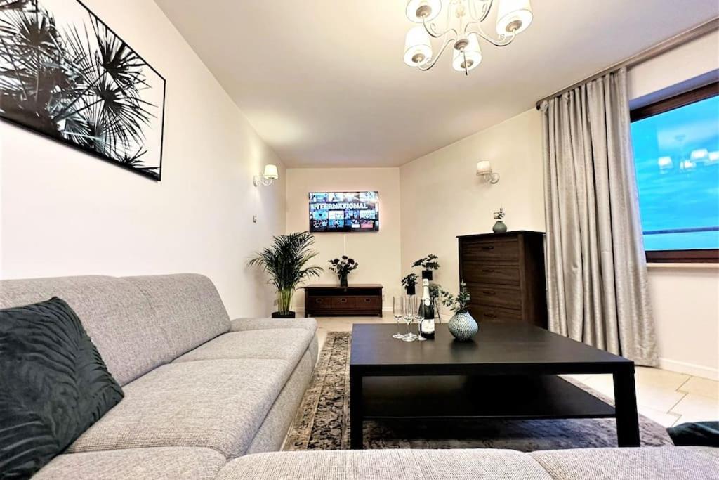 Exclusive Penthouse Near Citycenter 120M2 +Netflix Apartment Krasków Exterior foto